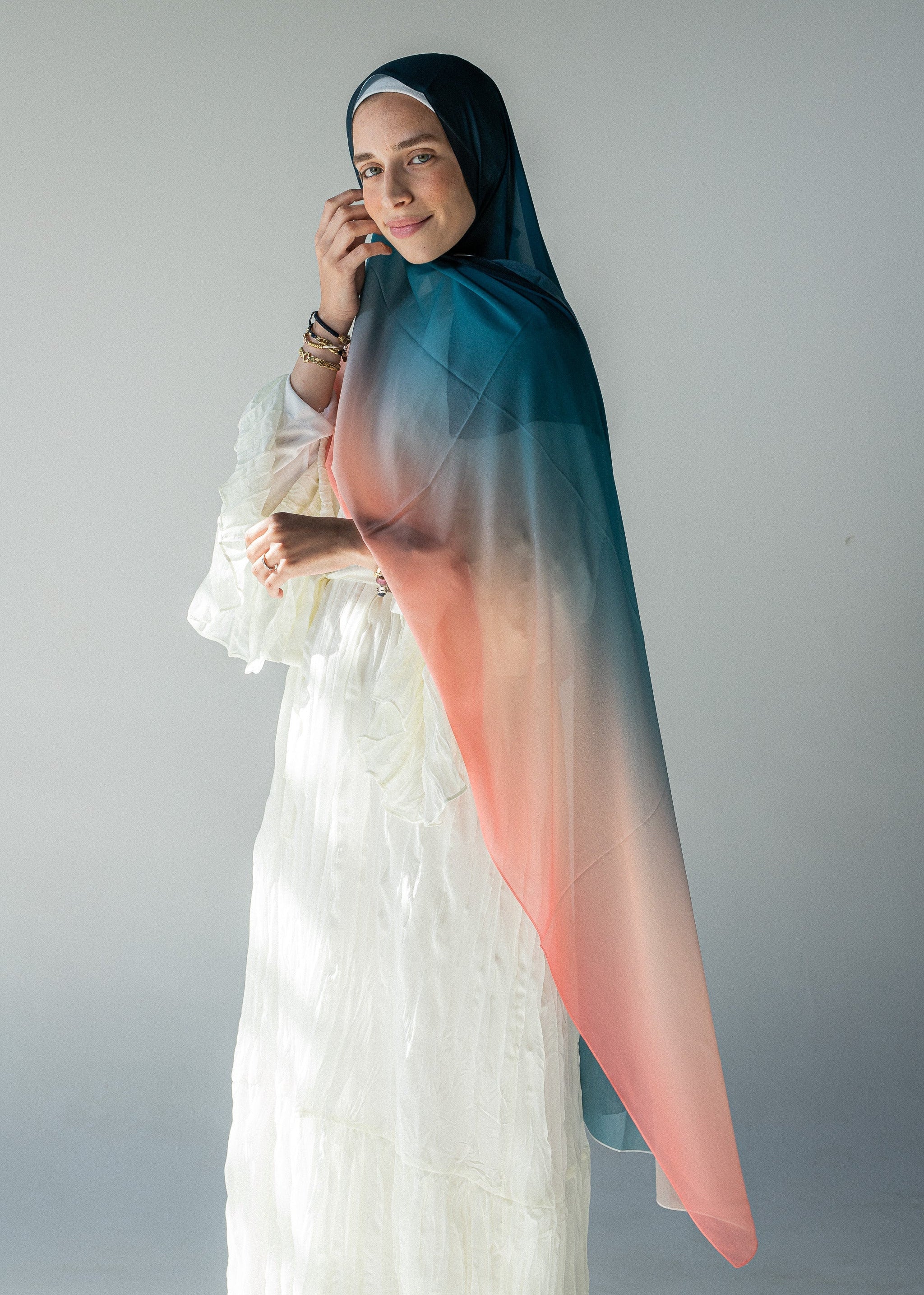 Model in light breathable chiffon hijab — are hijabs hot to wear and how to stay cool