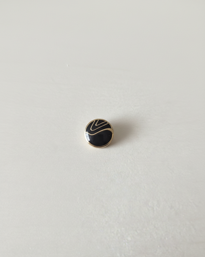 Noir Wave (Black/Gold) Hijab Magnet