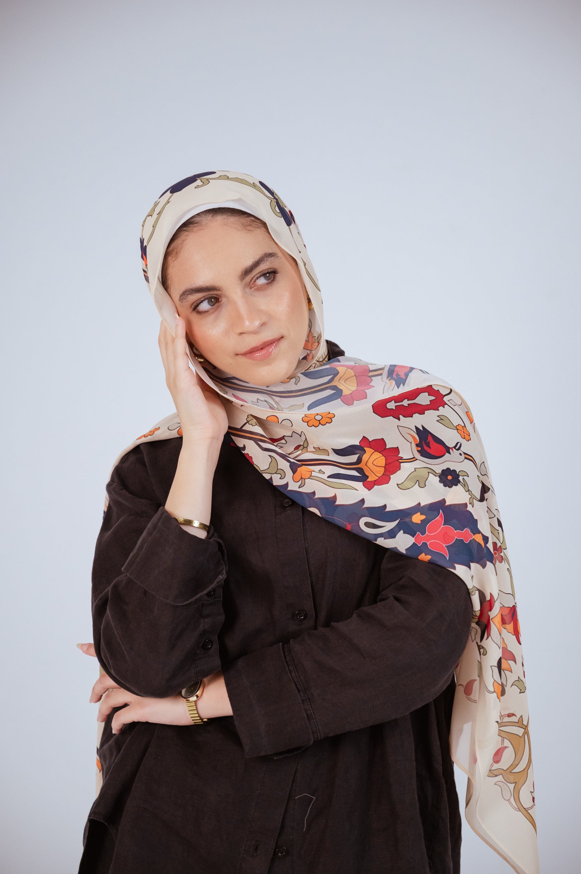 Model wearing the Andalus Drape luxury chiffon hijab in cream floral print – frontal view