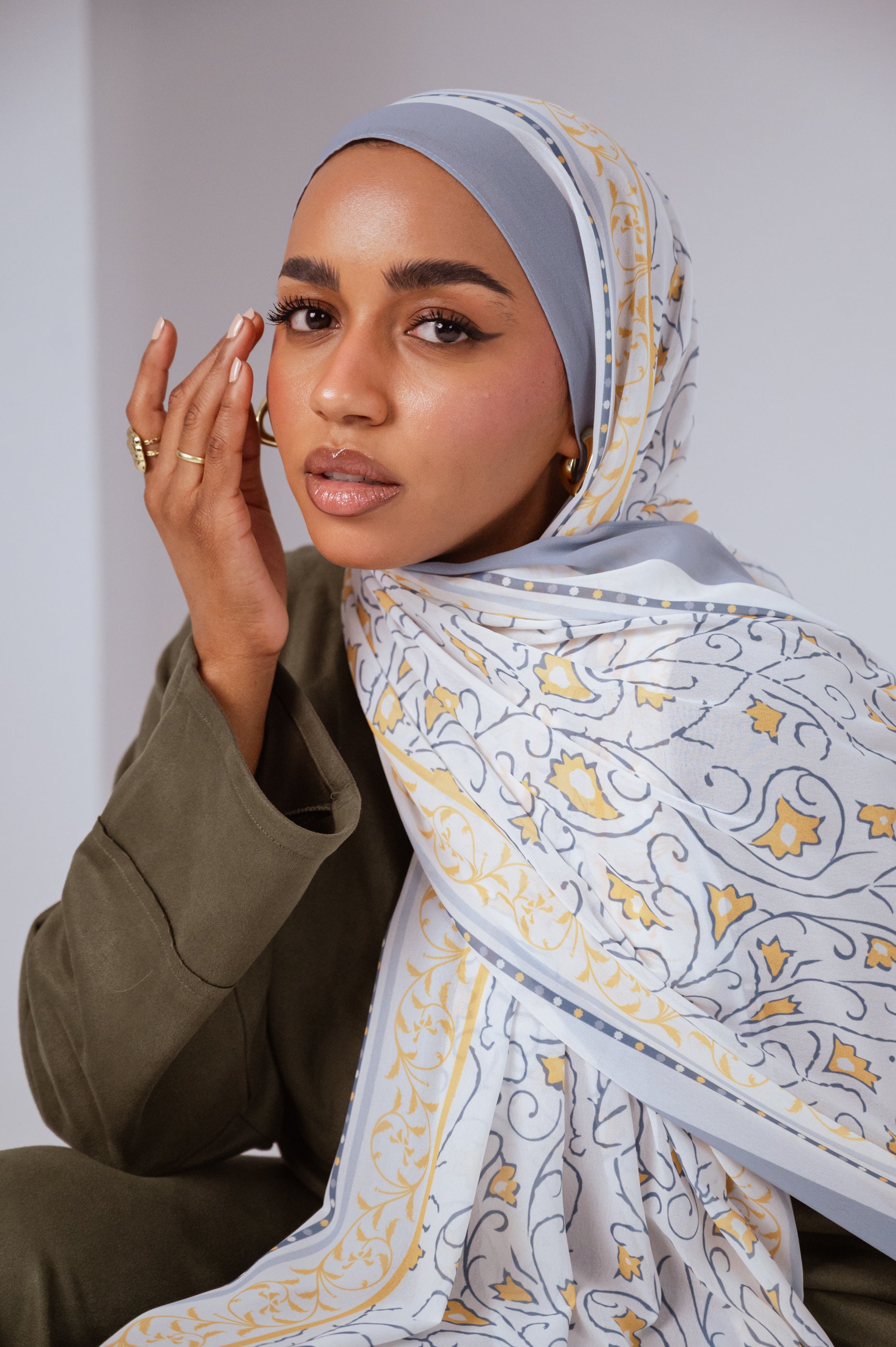 Close-up of Ciel Doré chiffon hijab showing soft, lightweight, semi-sheer fabric texture.