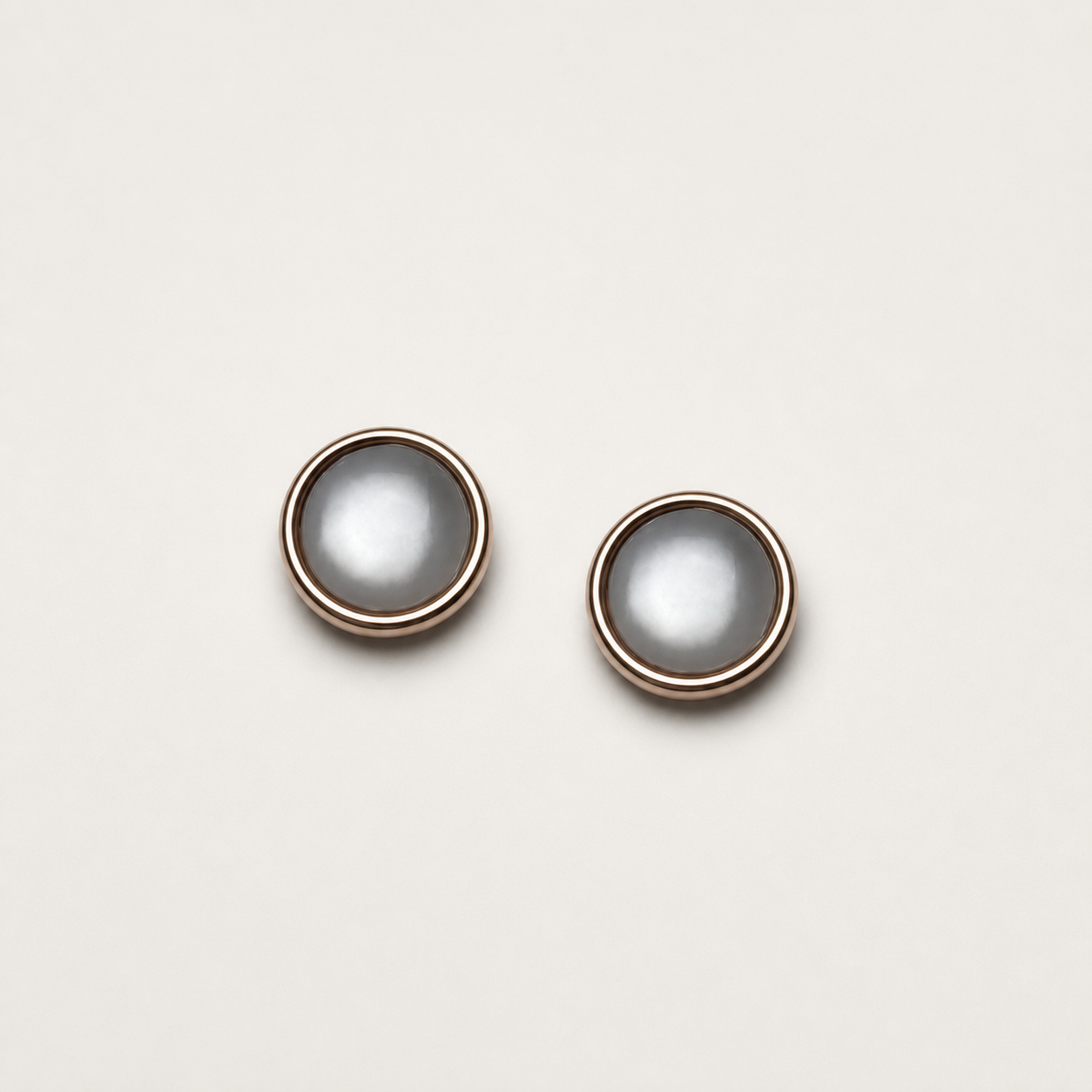 Smoky gray pearl hijab magnet set with rose gold rim