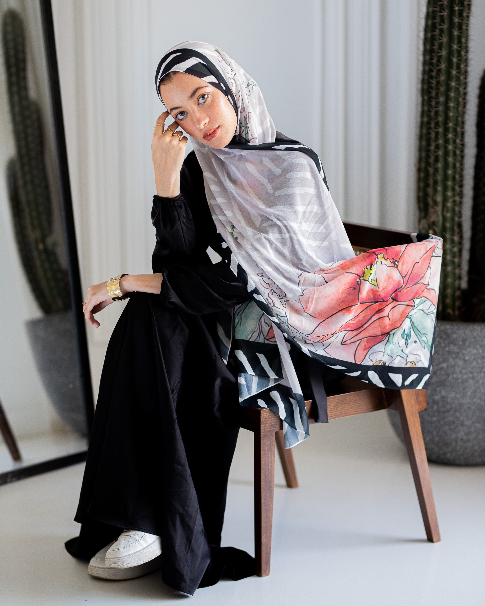 Roselle Canvas Luxury Chiffon Hijab – Black and White with Coral Floral Print